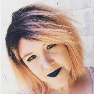 Meet your Posher, Naomi